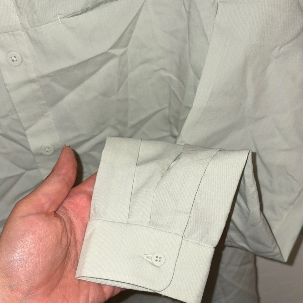 lululemon athletica Light Gray Button-Down Shirt - Picture 4 of 5
